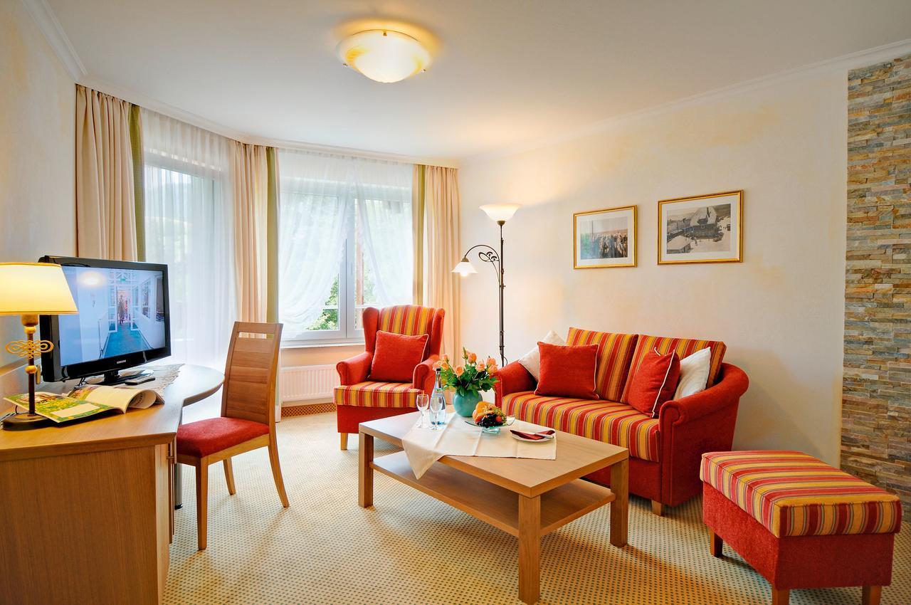 Sonne Hotel Байерсброн Екстериор снимка